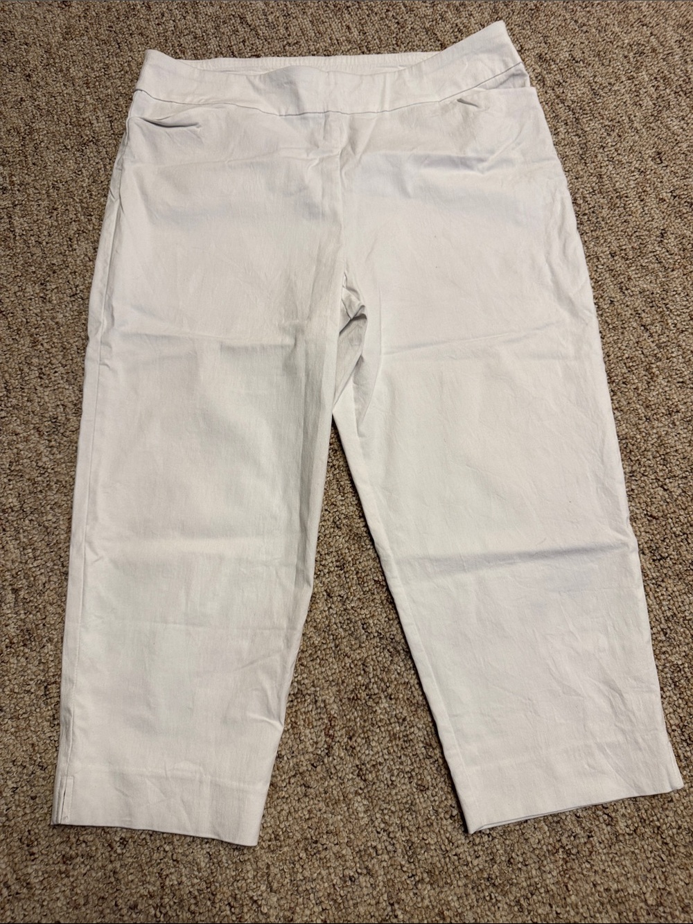 Susan Graver White Cropped Ankle Pants